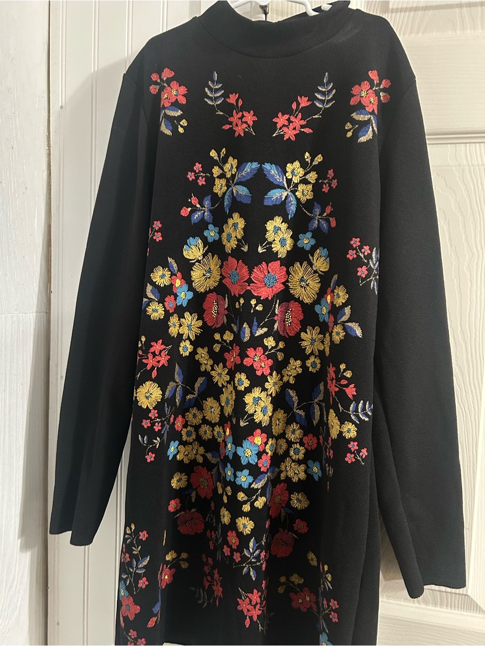 Zara Black Sleek Long-Sleeve Floral Print Formal Dress Stretchable